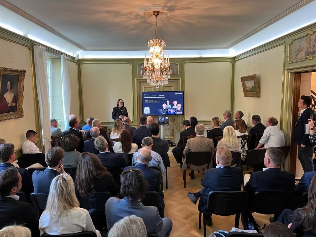 Audience at the Embassy of Hungary pitch event